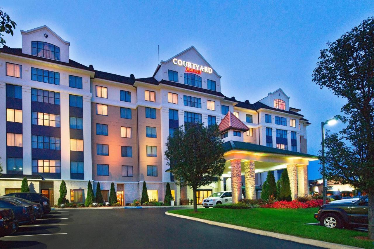 Courtyard Long Island Macarthur Airport Hotel Ronkonkoma Exterior photo