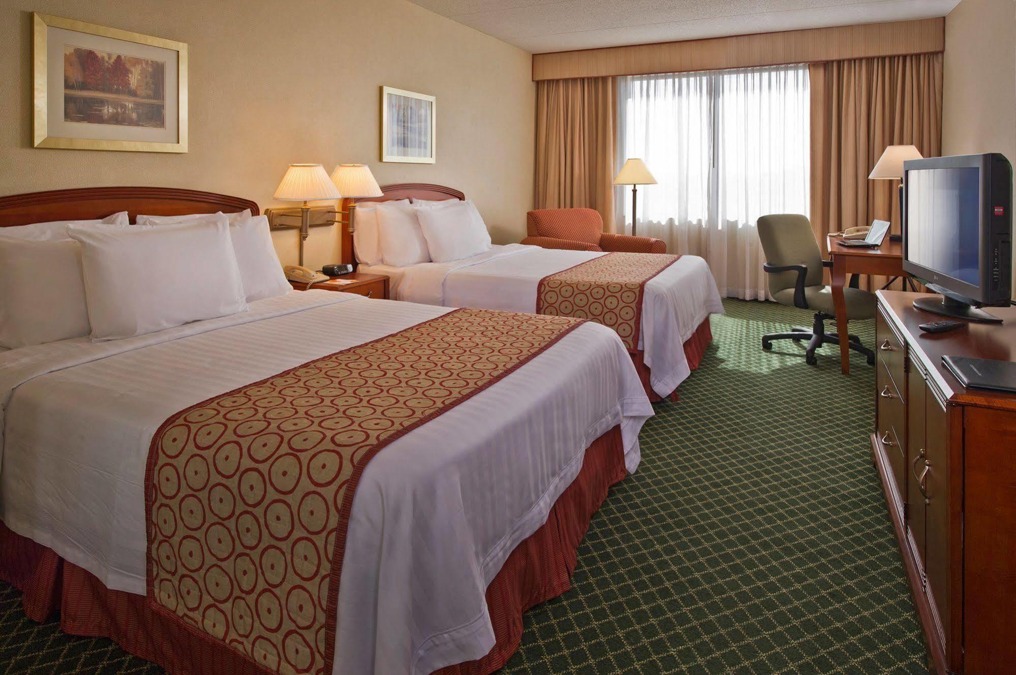 Courtyard Long Island Macarthur Airport Hotel Ronkonkoma Room photo